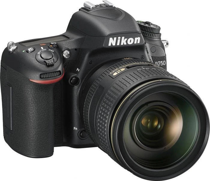 Nikon D750 mit Objektiv AF-S 24-120mm 4.0 G ED VR