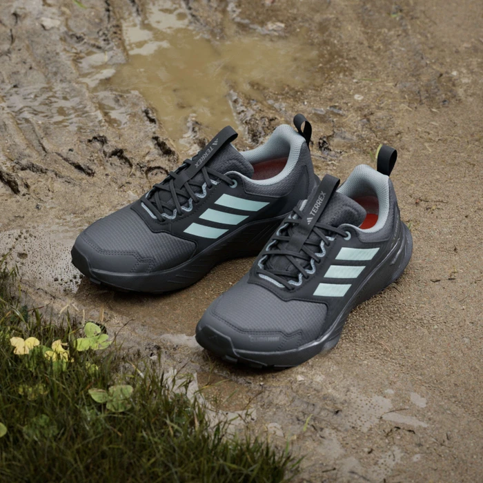 adidas Terrex Tracefinder 2 Climaproof carbon/semi flash aqua/grey six (Damen)