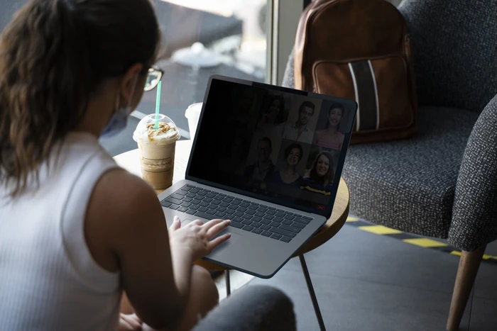 Kensington MagPro Elite Privacy Filter für Surface Laptop Studio