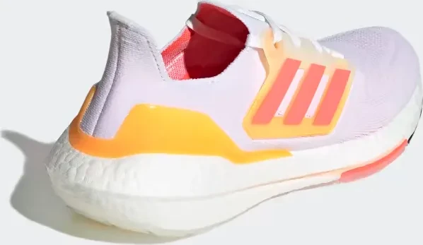 adidas Ultraboost 22 cloud white/turbo/flash orange (Damen)