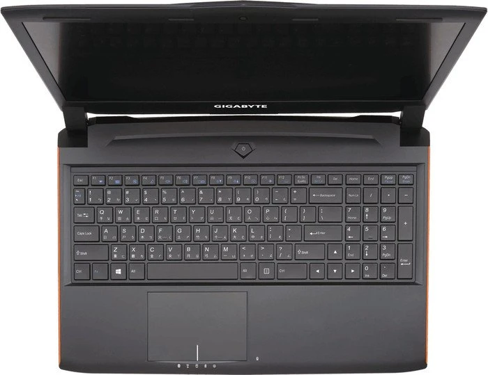 GIGABYTE P55W v5, Core i7-6700HQ, 8GB RAM, 128GB SSD, 1TB HDD, GeForce GTX 970M, DE