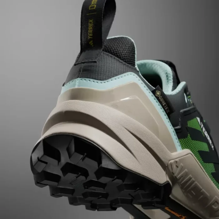 adidas Terrex Swift R3 GTX semi flash aqua/carbon/wonder beige (Herren)