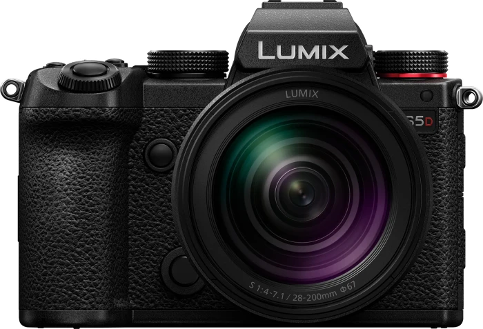 Panasonic Lumix DC-S5D mit Objektiv Lumix S 28-200mm 4.0-7.1 Makro OIS