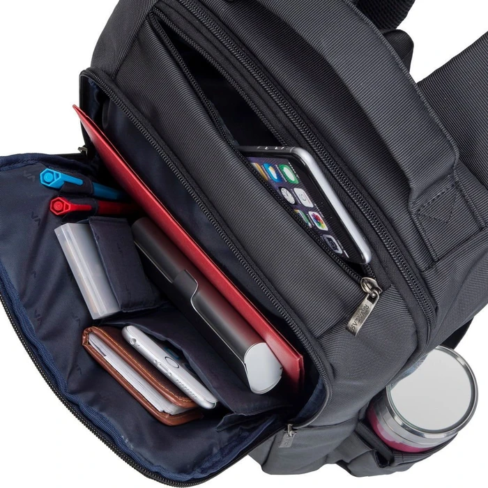 RivaCase Central 8262 Laptop Rucksack 15.6", schwarz