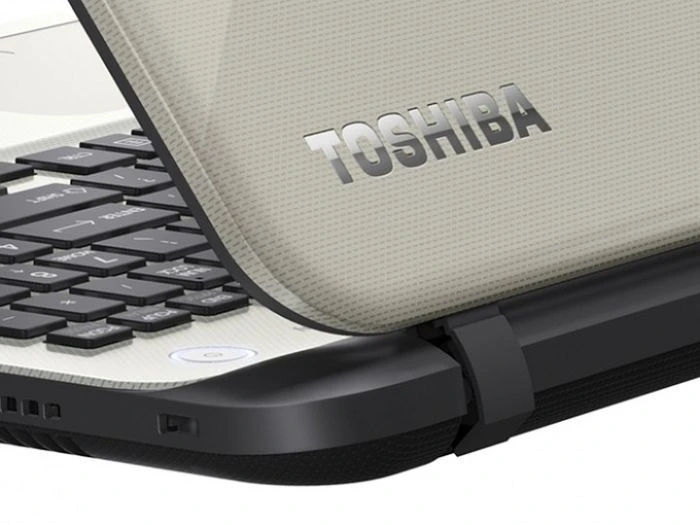 Toshiba Satellite L50-B-1FU, silber, Core i3-3217U, 8GB RAM, 1TB HDD, UK