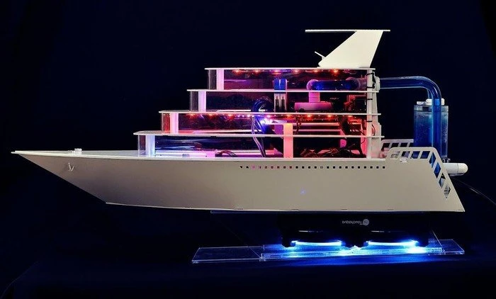 Lian Li PC-Y6 Odyssey Yacht weiß, Mini-ITX