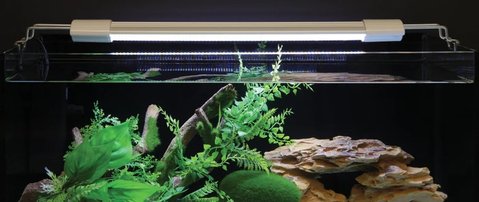 Aquatlantis Easy LED Universal 2.0 Deep Blue, T5/T8, 450-700mm, 20W