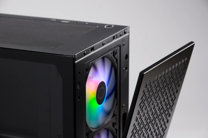 Cooler Master Elite 302 Black, schwarz, Glasfenster