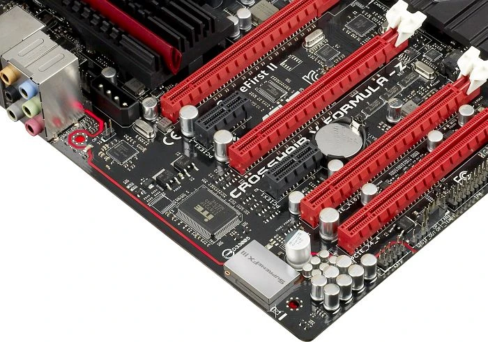 ASUS Crosshair V Formula-Z (AMD AM3+)