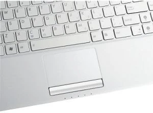 ASUS U36SD-RX225V, weiß, Core i5-2410M, 6GB RAM, 500GB HDD, GeForce GT 520M, DE