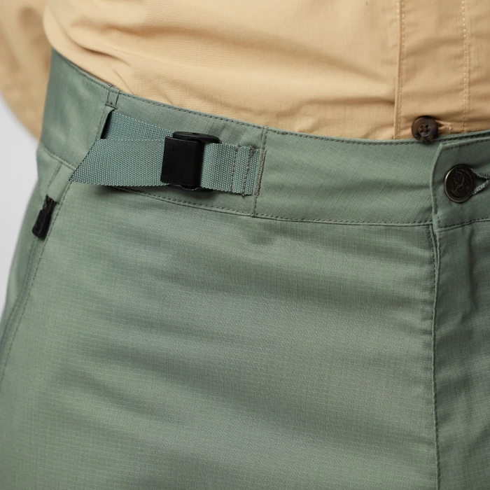 Fjällräven Abisko Hike Hose kurz patina green (Herren)