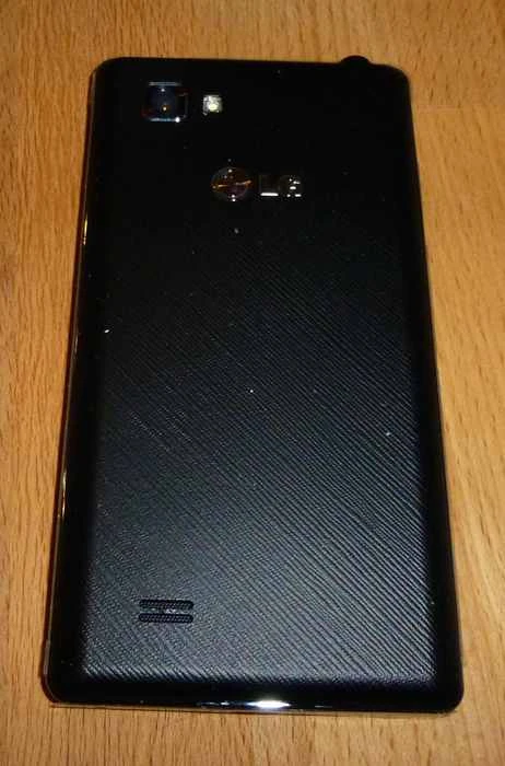 LG Optimus 4X HD P880 schwarz