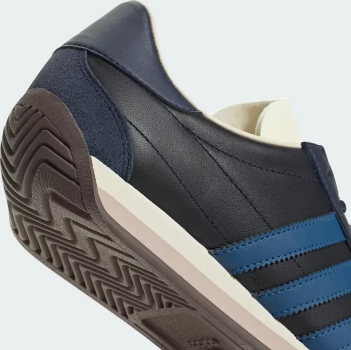 adidas Country OG core black/dark marine/cream white