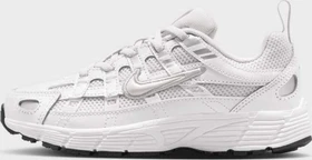 Nike P-6000 platinum tint/white/metallic silver (Junior)