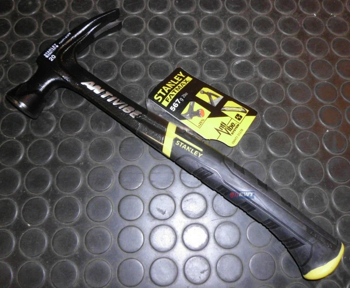 Stanley FatMax Klauenhammer Antivibe flach, 567g
