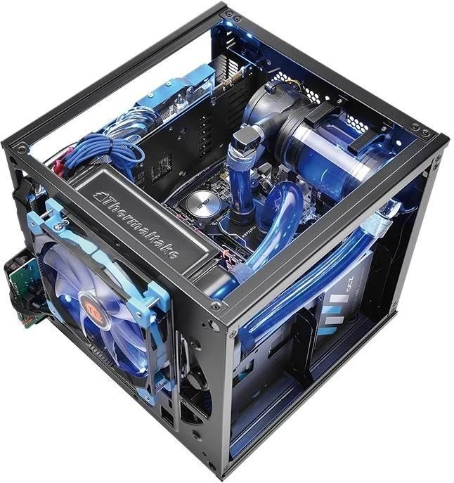 Thermaltake Suppressor F1, Acrylfenster, Mini-ITX