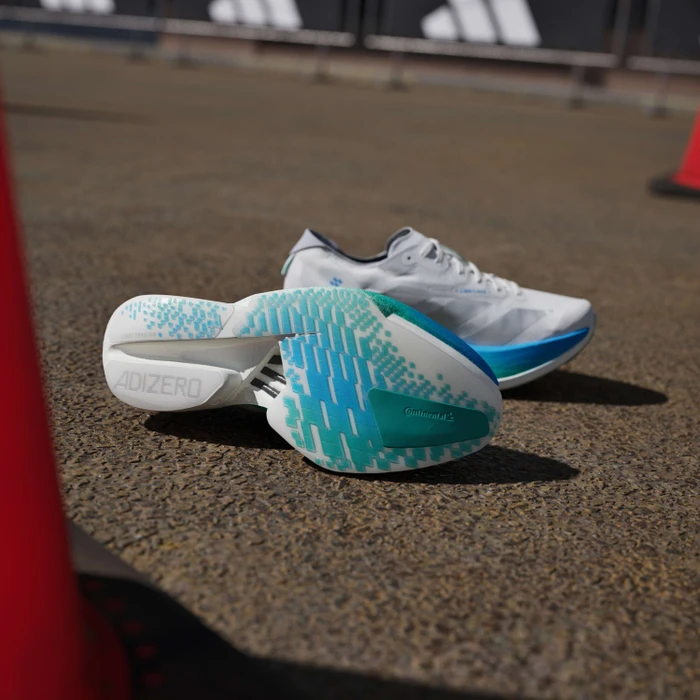 adidas Adizero Adios Pro 4 crystal white/matte silver/glory green (Damen)