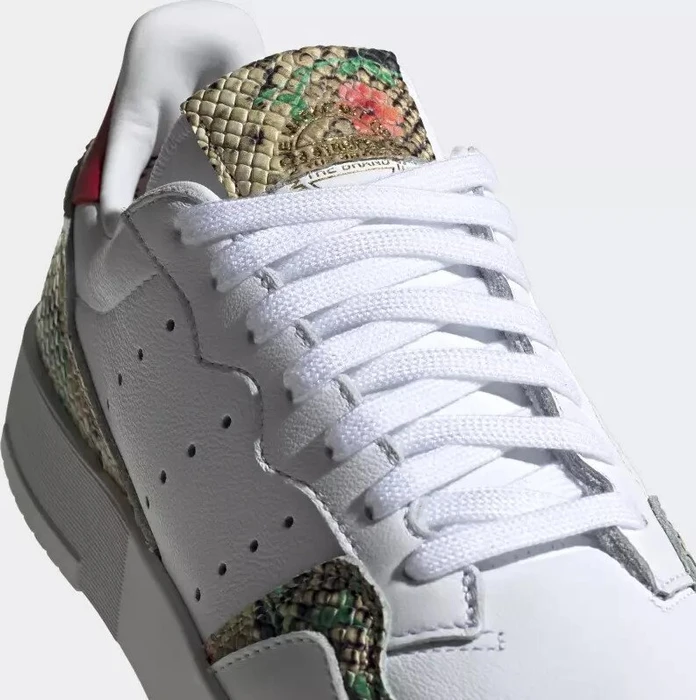 adidas Supercourt cloud white/scarlet/gold metallic (Damen)