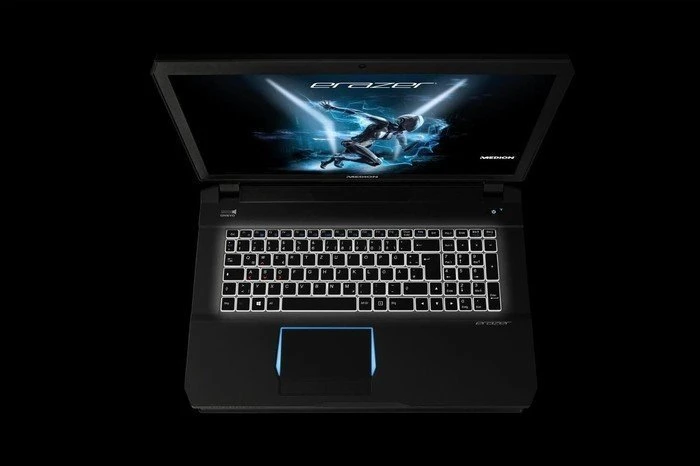 Medion Erazer X7843, Core i7-6820HK, 32GB RAM, 960GB SSD, 1TB HDD, GeForce GTX 980M, DE