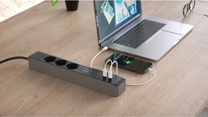 Hama Steckdosenleiste mit Schalter, 3-fach, 1x USB-A/2x USB-C 65W USB-PD, 1.4m, schwarz/grau