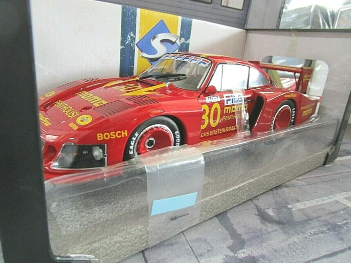 Schuco Solido Porsche 911 3.8 RS rot