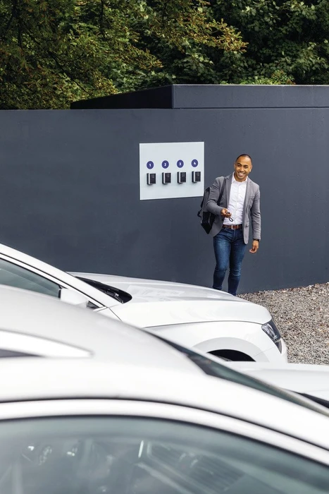 ABUS KeyGarage 787 Smart Bluetooth zur Wandmontage Schlüsselkasten Bluetooth, schwarz/silber