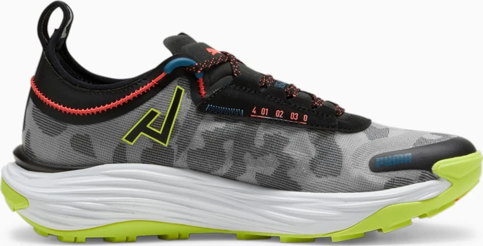 Puma Voyage NITRO 3 puma black/lime pow/active red (Herren)