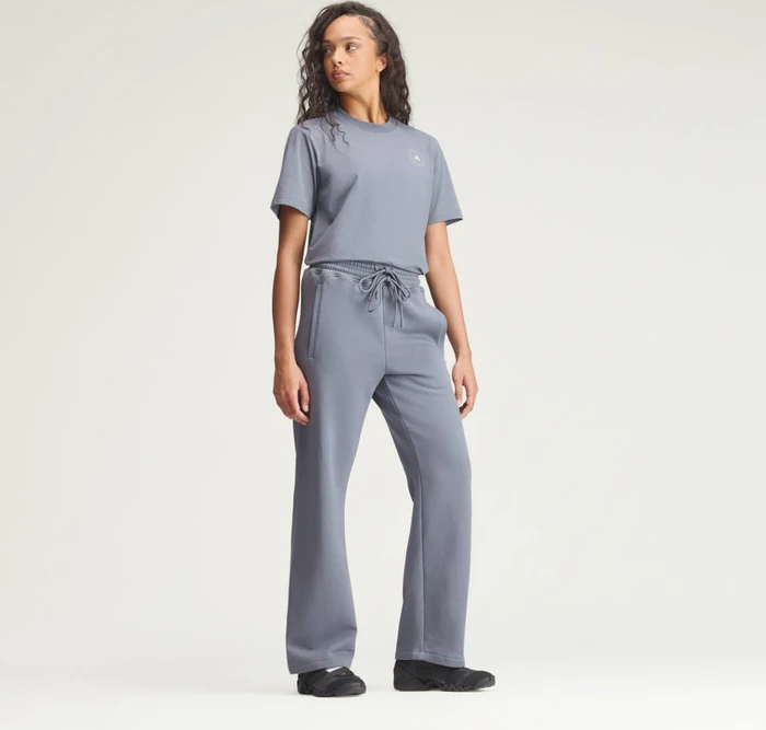adidas by Stella McCartney TrueCasuals Regular Sportswear T-Shirt kurzarm onix (Damen)