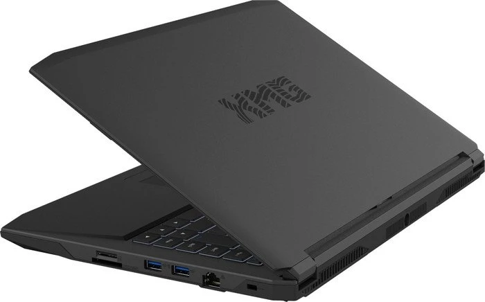 Schenker XMG P406-shf, Core i7-6700HQ, 8GB RAM, 500GB HDD, GeForce GTX 970M, DE