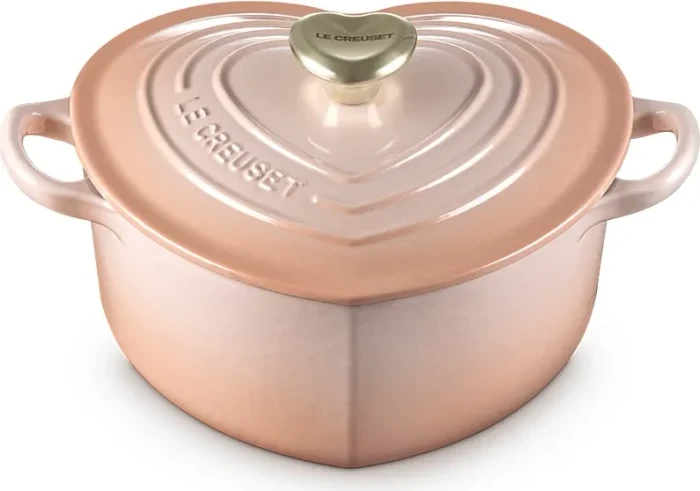 Le Creuset Gusseisen Herzbräter mit Herzknopf 1.9l peche