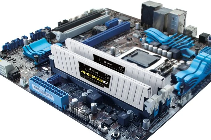 Corsair Vengeance LP weiß UDIMM 8GB Kit, DDR3L-1600, CL9-9-9-24