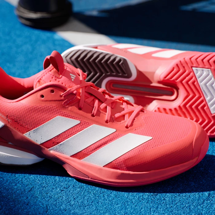 adidas Adizero Ubersonic 5 lucid red/zero metalic/aurora ruby (Herren)