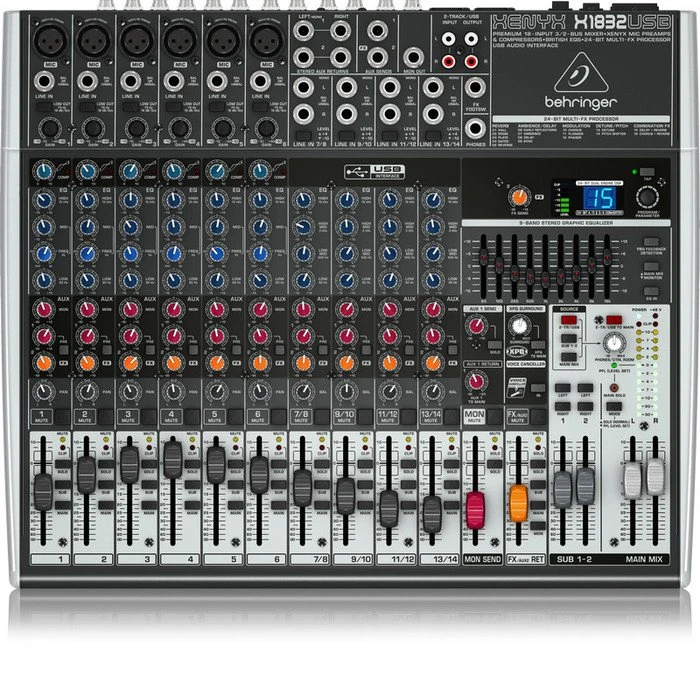 Behringer Xenyx X1832USB