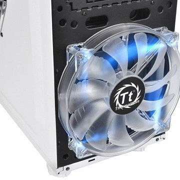 Thermaltake Overseer RX-I Snow Edition, Acrylfenster