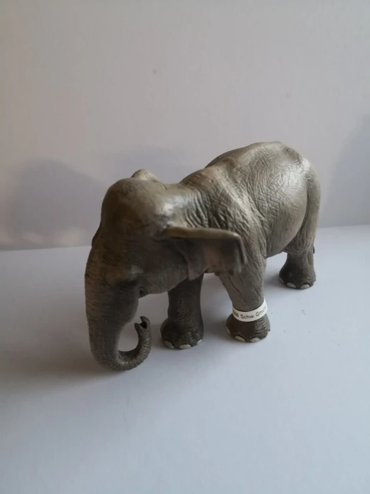Schleich Wild Life - Asiatische Elefantenkuh
