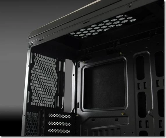 LC-Power Gaming 983B Silent Interceptor, schallgedämmt