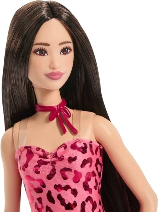Mattel Barbie - Fashionistas Barbie in einem rosa Kleid mit Leopardenmuster und schwarzem Haar