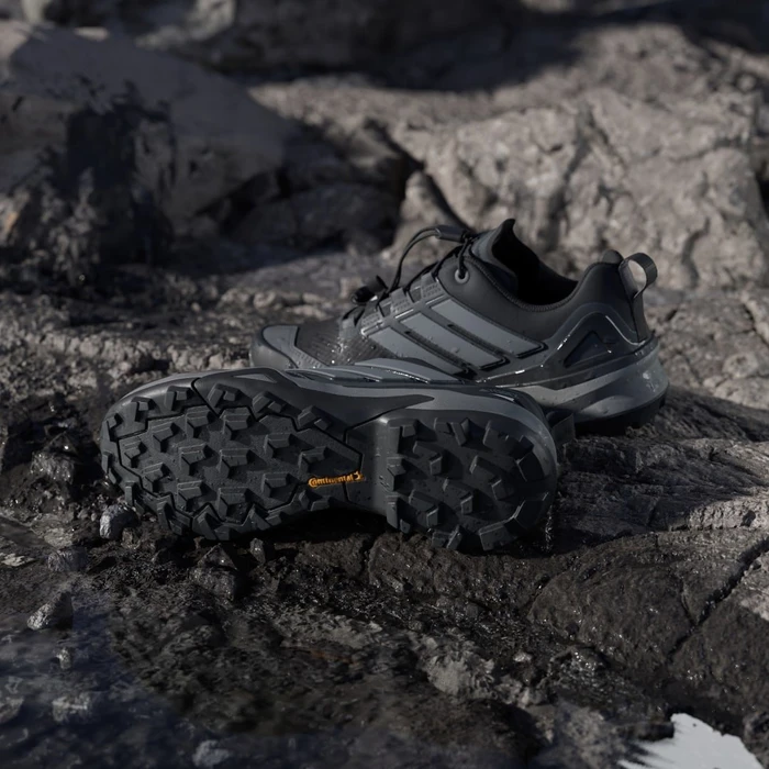 adidas Terrex Skychaser GTX core black/grey three/grey six (Damen)