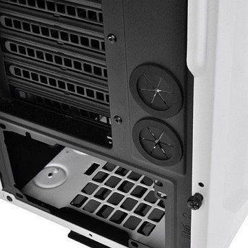 Thermaltake Overseer RX-I Snow Edition, Acrylfenster
