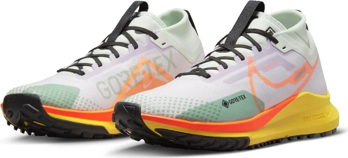 Nike React Pegasus Trail 4 Gore-Tex barely grape/barely green/yellow strike/total orange (Herren)