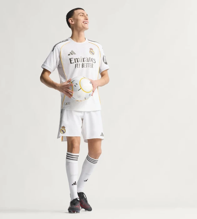 adidas Real Madrid Authentic 2025/2026 Heimtrikot (Herren)
