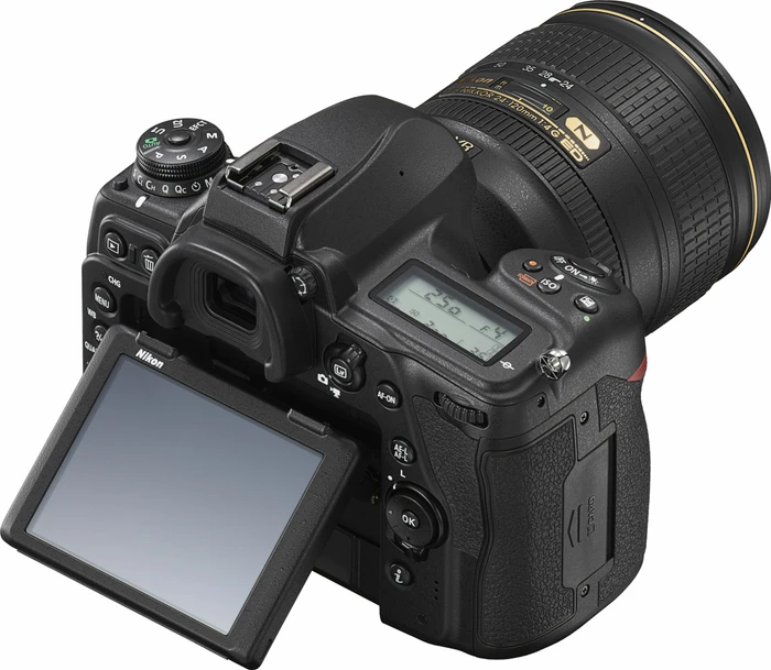 Nikon D780 mit Objektiv AF-S 24-120mm 4.0 G ED VR