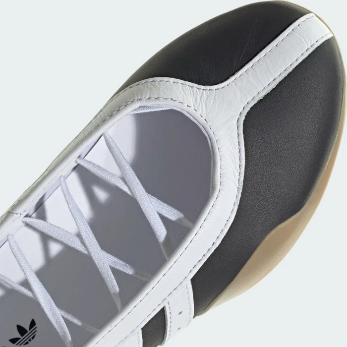 adidas Originals Taekwondo Mei core black/cloud white/gum (Damen)