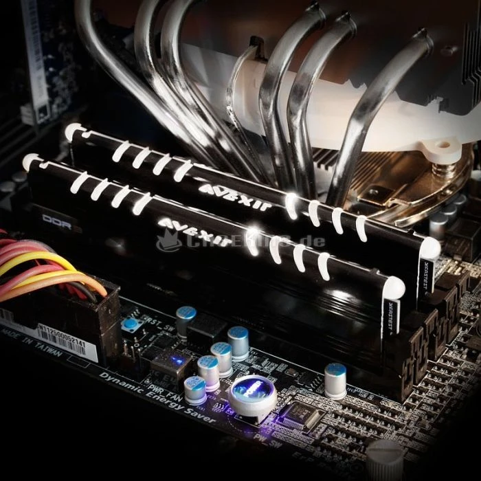 Avexir Core Series Gold LED weiß UDIMM 16GB Kit, DDR3-2666, CL12-14-14-35