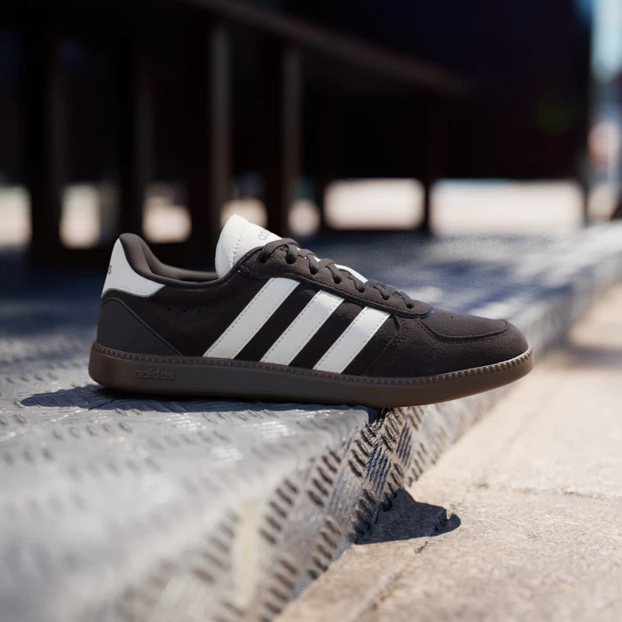 adidas Breaknet Sleek aurora coffee/off white/gum5 (Damen)