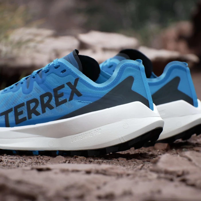 adidas Terrex Agravic Speed pulse blue/core black/semi impact orange (Herren)