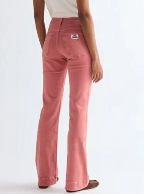 Wrangler Flare Jeans washed red (Damen)