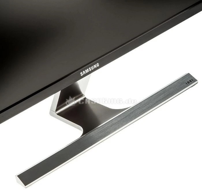 Samsung UD590, 28"