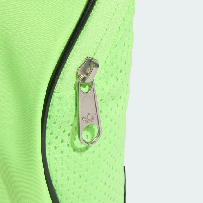 adidas Adicolor Small Item Umhängetasche signal green