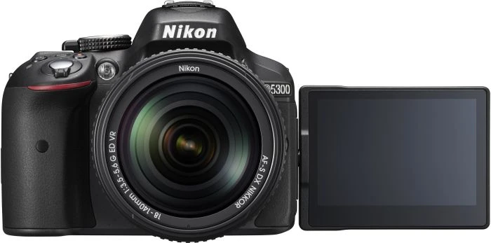 Nikon D5300 schwarz mit Objektiv AF-S DX 18-140mm 3.5-5.6 G ED VR